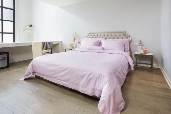 ชุดเครื่องนอน  ทอ 700 เส้นด้าย Cotton 100% Peony (2/3 ชิ้น) Bed Sheet set 700 thread count ขนาด 6 ฟุต สีชมพู